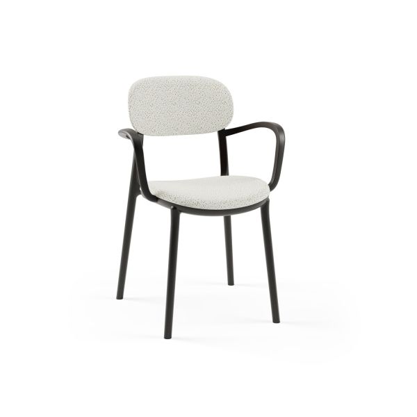 Siyah Plastik Kumaş Döşemeli Zarif Modern Kollu Cafe & Restoran Sandalyesi İstiflenebilir, Dayanıklı