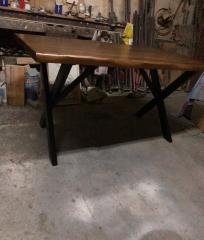 Kütük Masa 140x70 Ceviz Göknar Ağacı X Metal Ayak