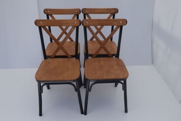 Siyah Metal Ve Ceviz Ahşap 4 Adet Tonet Mutfak Sandalyesi