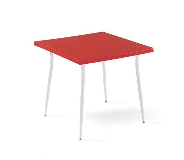 Kırmızı 80x80 cm Bahçe Masası Fonksiyonellik ve Estetiğin Mükemmel Kombinasyonu