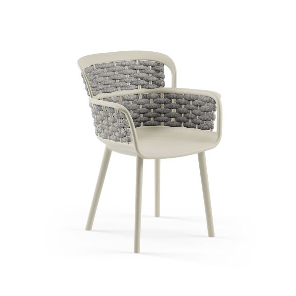 Bej Gövde Gri Örgülü Bahçe Sandalyesi – Dış Mekan İçin Şık, Dayanıklı, Güneşe ve Suya Dayanıklı Örgülü Sandalye Modeli