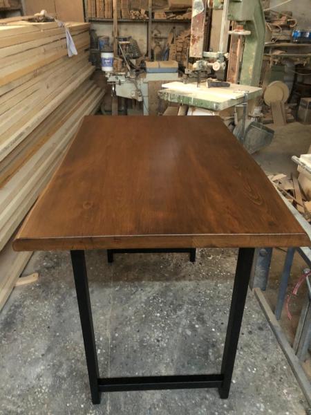 Gürgen Ağacı Doğal Kenar Ceviz Rengi Kütük Bar Masası Ölçüsü 120x75x105.cm