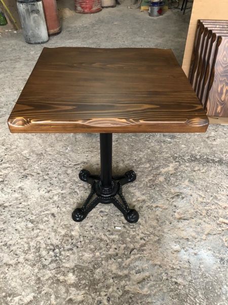 Döküm Siyah Aslan Ayak Ceviz Renk Kütük Ağaç Cafe Masası 60x60