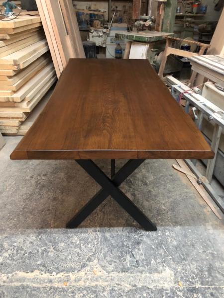 Ceviz Renk Kütük Masa 180x90 Metal Ayaklı Doğal Kenar