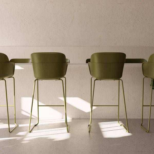 Haki Yeşil Plastik Oturumlu Metal Ayaklı Bar Sandalyesi 73 cm