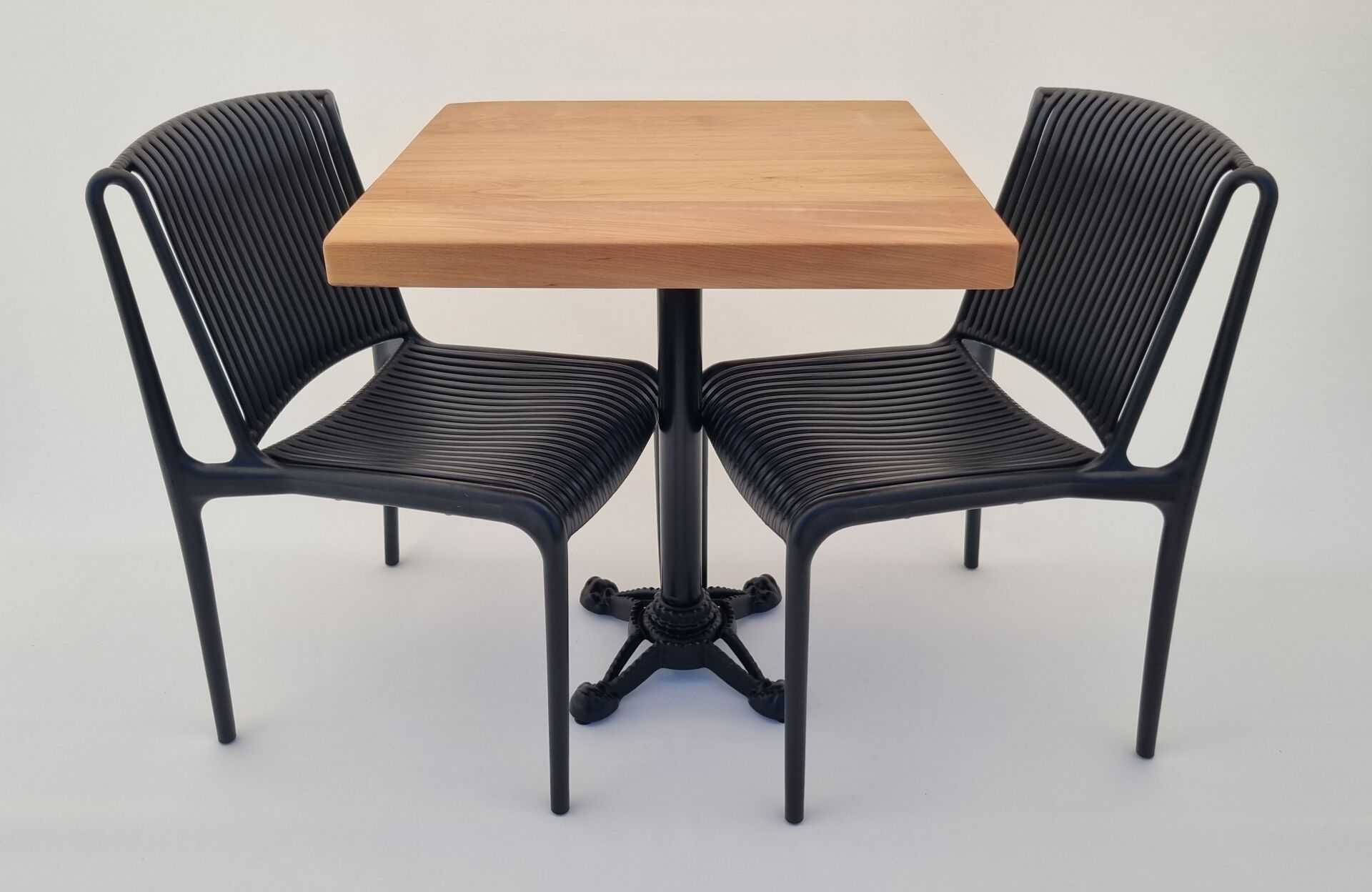 Kütük Masa Plastik Sandalye Takımı 2 Kişilik 70x70