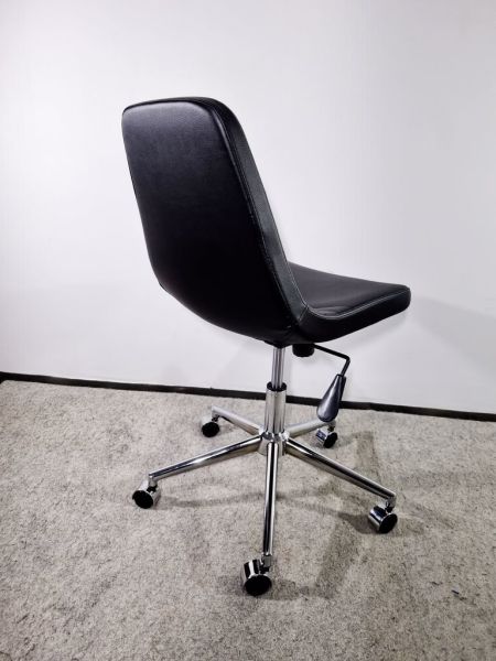 Parker Siyah Deri Tekerlekli Ofis Çalışma Sandalyesi
